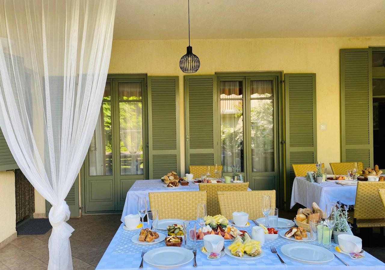Villa Oliva Boutique Rooms Zamárdi Exterior foto